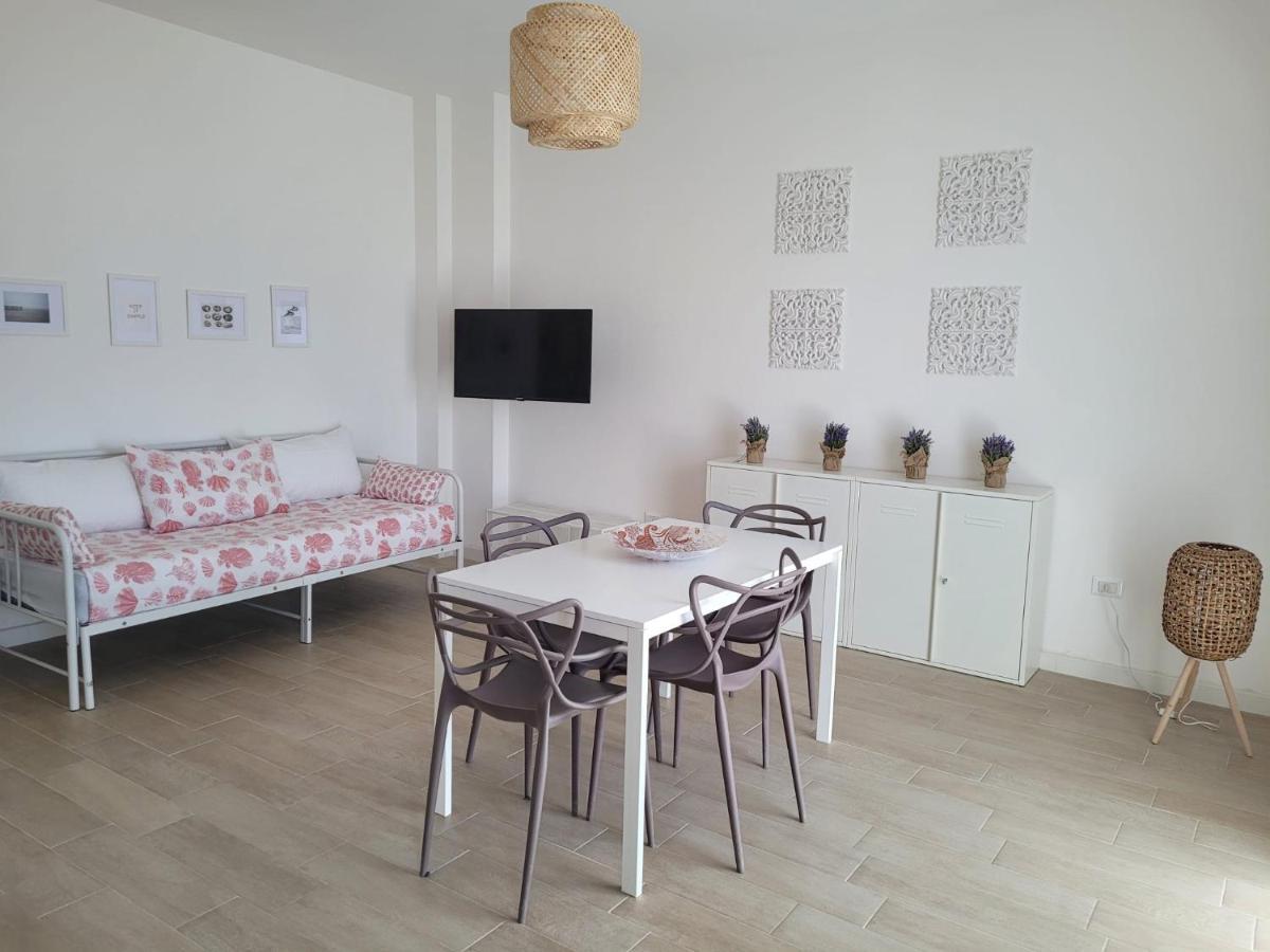 Appartamento Eleni 50M Spiaggia & Shopping Lido Marini Exterior foto